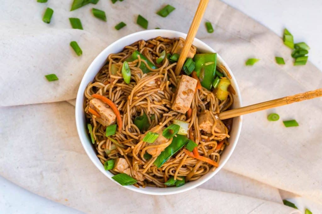 bowl of Vegetable Lo Mein with chop sticks